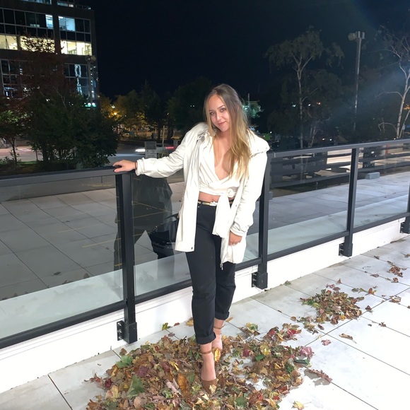 Meet your Posher, Celeste - Picture 1 of 1